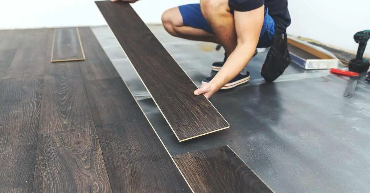 How to Seal Vinyl Plank Flooring in a Bathroom?