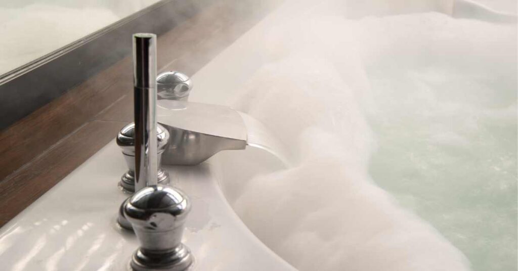 What is the maximum water temperature for a bathtub?