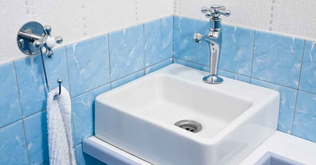 Can You Put a Square Bathroom Sink in a Round Hole?