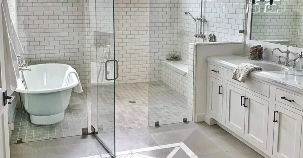 Why Do Frameless Shower Doors Leak? (Causes & Solutions)