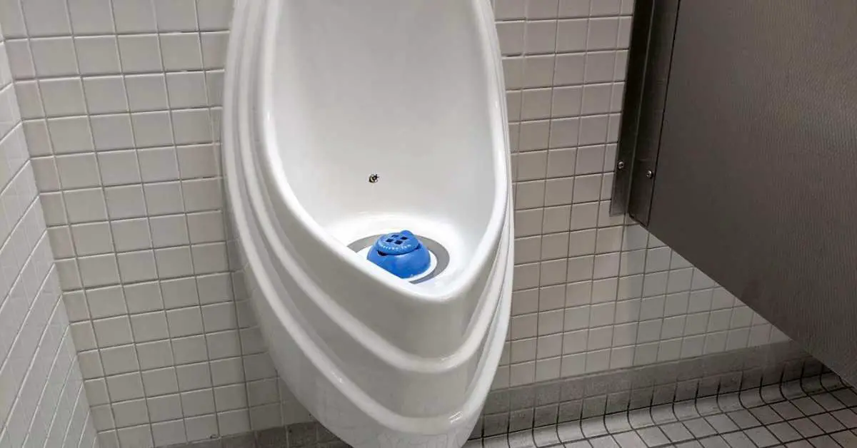 How Does a Waterless Urinal Work?