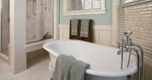 How to Shower in a Clawfoot Tub?