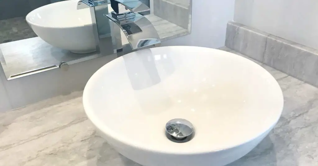 are oval bathroom sinks still ok to use