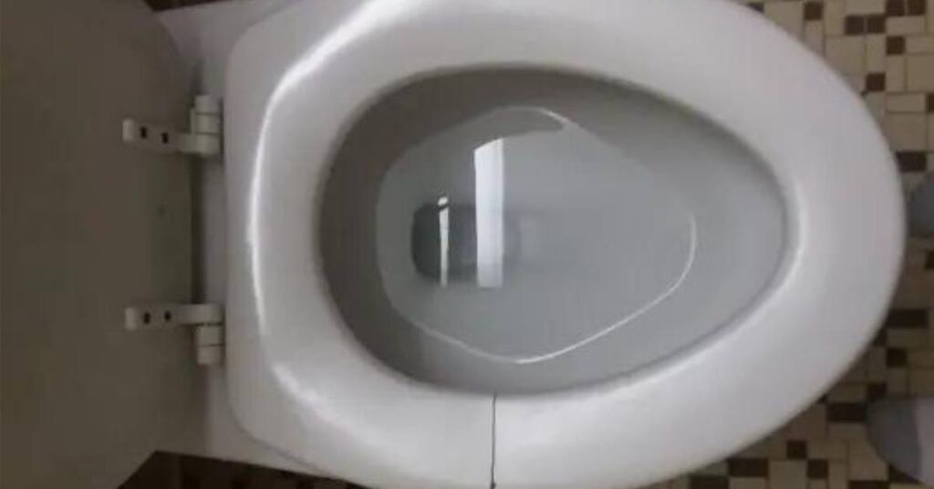 is-a-cracked-toilet-bowl-dangerous-explained